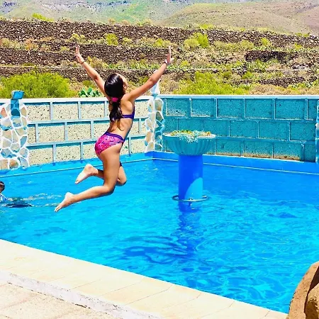 Arrebol Con Jacuzzi, Piscina Y Naturaleza Buzanada