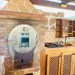 Arrebol Con Jacuzzi, Piscina Y Naturaleza * Buzanada