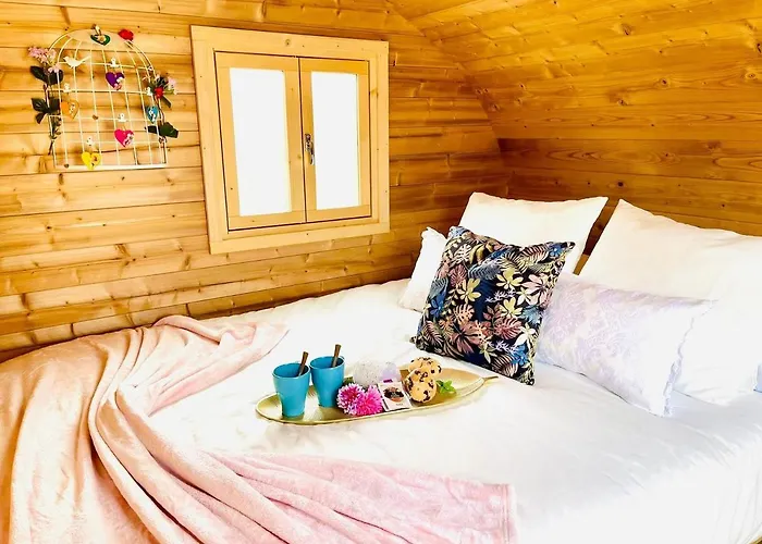 Arrebol Con Jacuzzi, Piscina Y Naturaleza